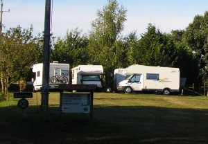 ferme-de-brossard-aire-camping-car-correze-lanteuil